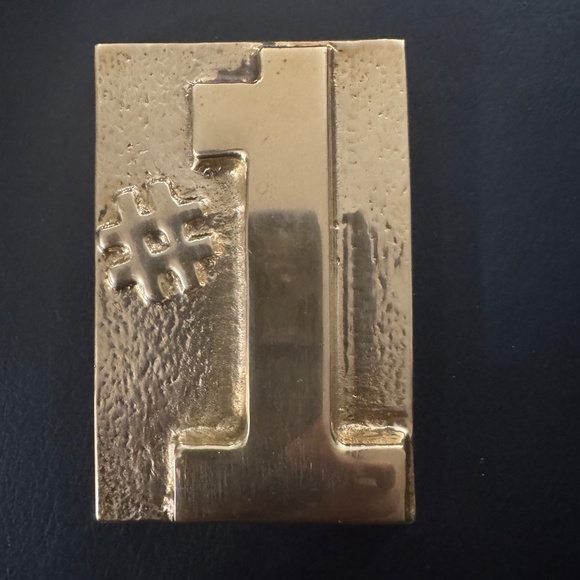 ⚾ VINTAGE Solid Brass Baseball Glove Ball Holder & No. 1 Plaque Desk Trophy Set - Picture 8 of 13